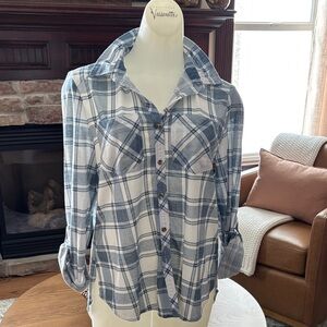 Day trip Blue and White Plaid Button-Up Shirt. Sz M
